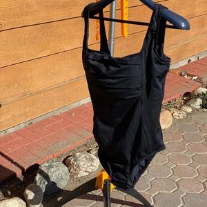 Black one Piece Swimsuit Size 16